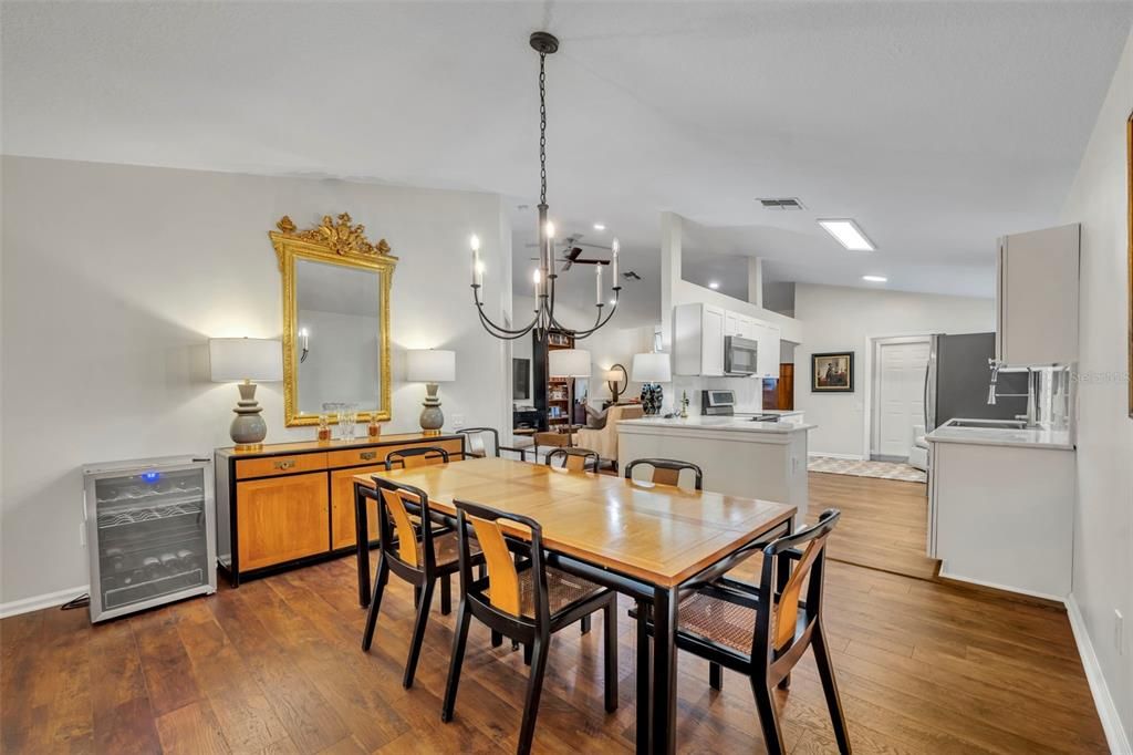 Activo con contrato: $478,000 (3 camas, 2 baños, 1576 Pies cuadrados)