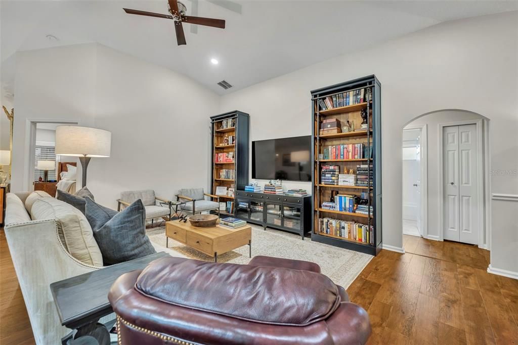 Activo con contrato: $478,000 (3 camas, 2 baños, 1576 Pies cuadrados)