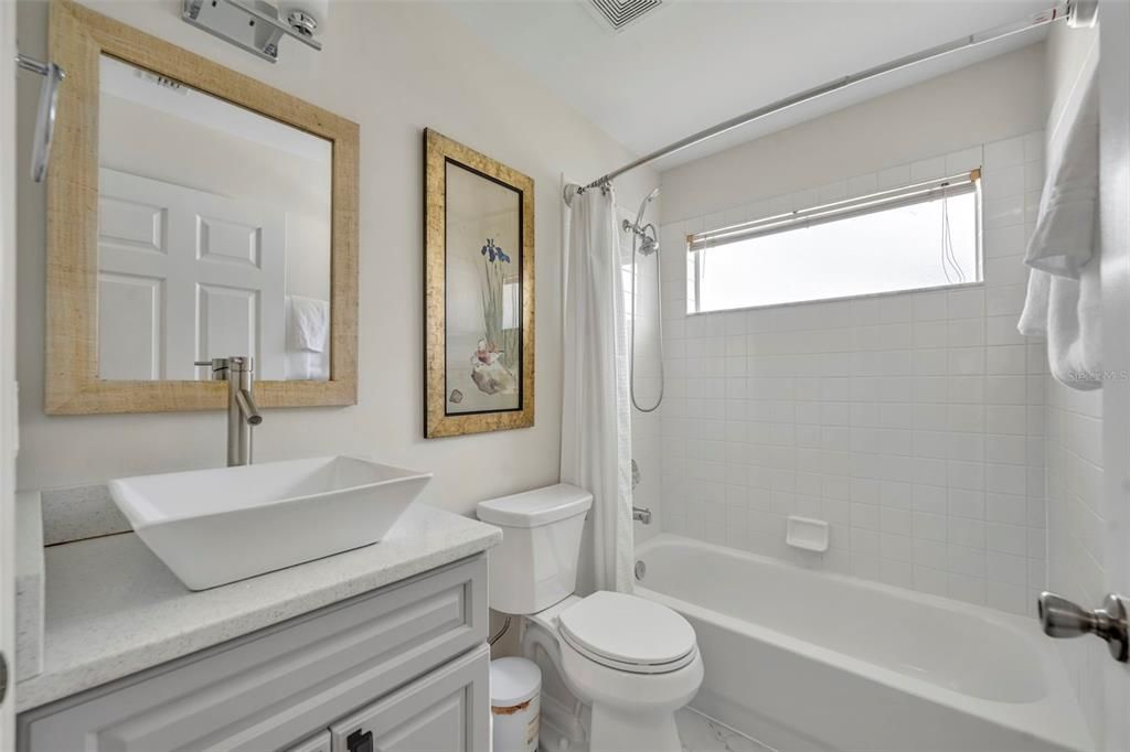 Activo con contrato: $478,000 (3 camas, 2 baños, 1576 Pies cuadrados)