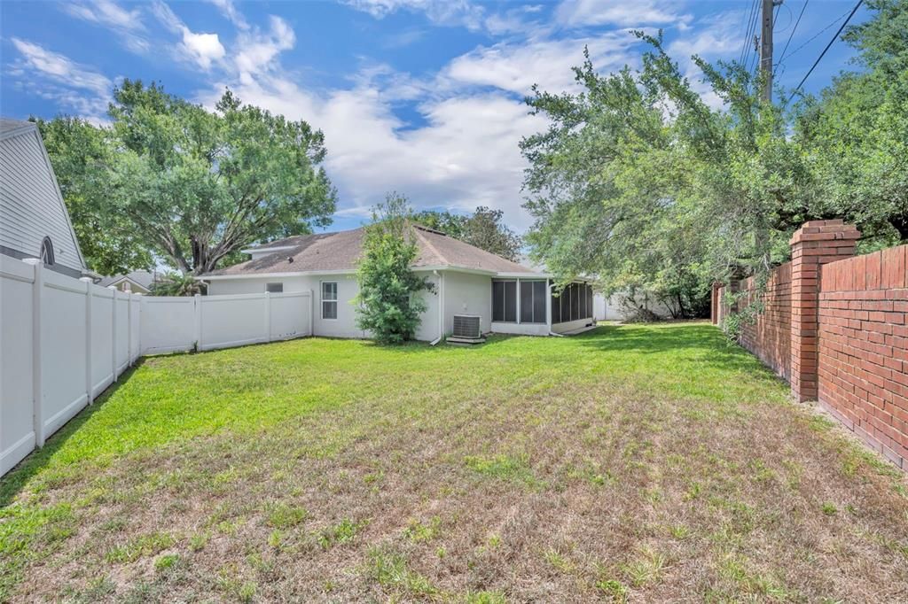 Activo con contrato: $478,000 (3 camas, 2 baños, 1576 Pies cuadrados)