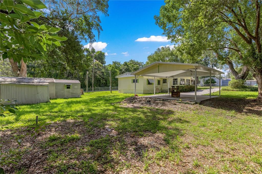 For Sale: $129,000 (2 beds, 2 baths, 997 Square Feet)