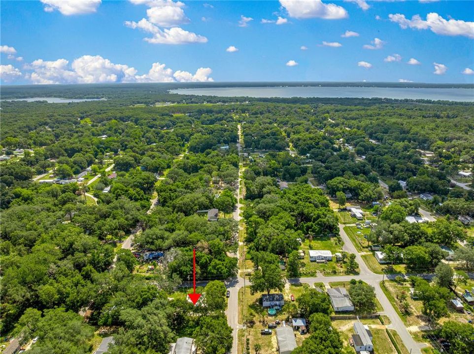 For Sale: $129,000 (2 beds, 2 baths, 997 Square Feet)