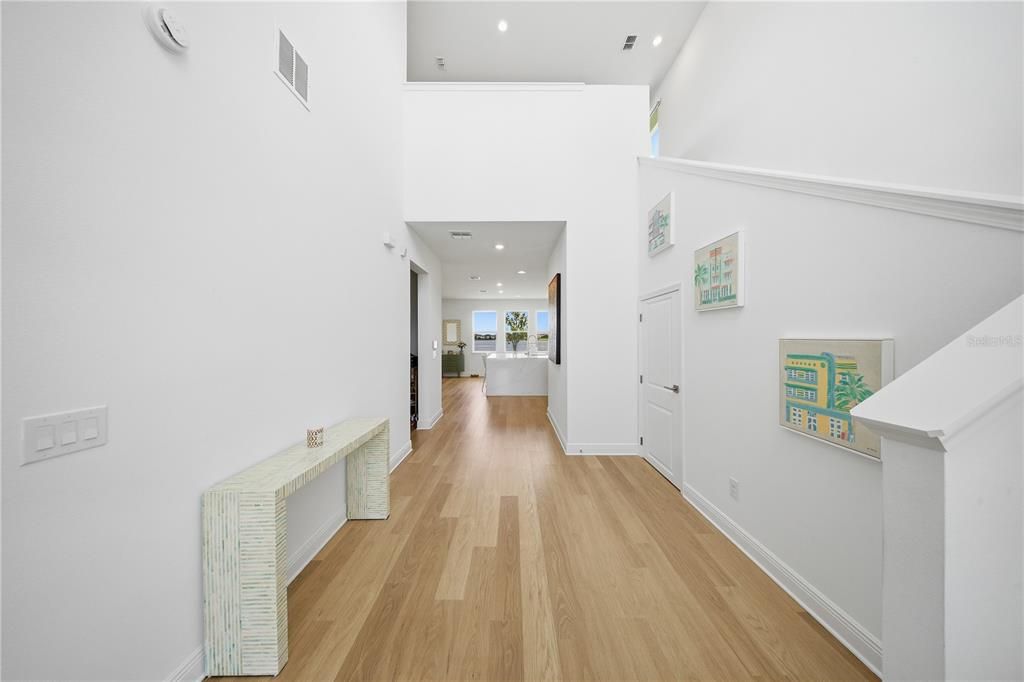 En Venta: $1,149,000 (4 camas, 4 baños, 4226 Pies cuadrados)