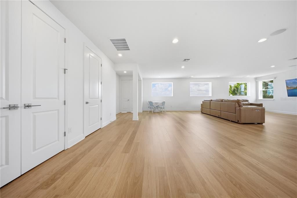 En Venta: $1,149,000 (4 camas, 4 baños, 4226 Pies cuadrados)