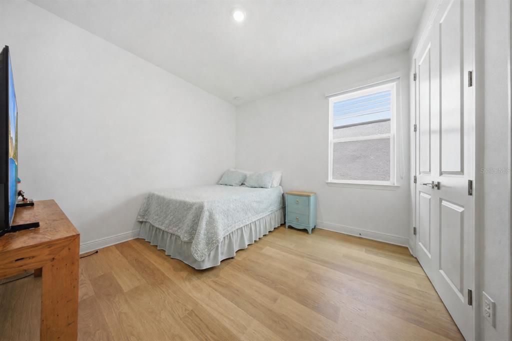 En Venta: $1,149,000 (4 camas, 4 baños, 4226 Pies cuadrados)
