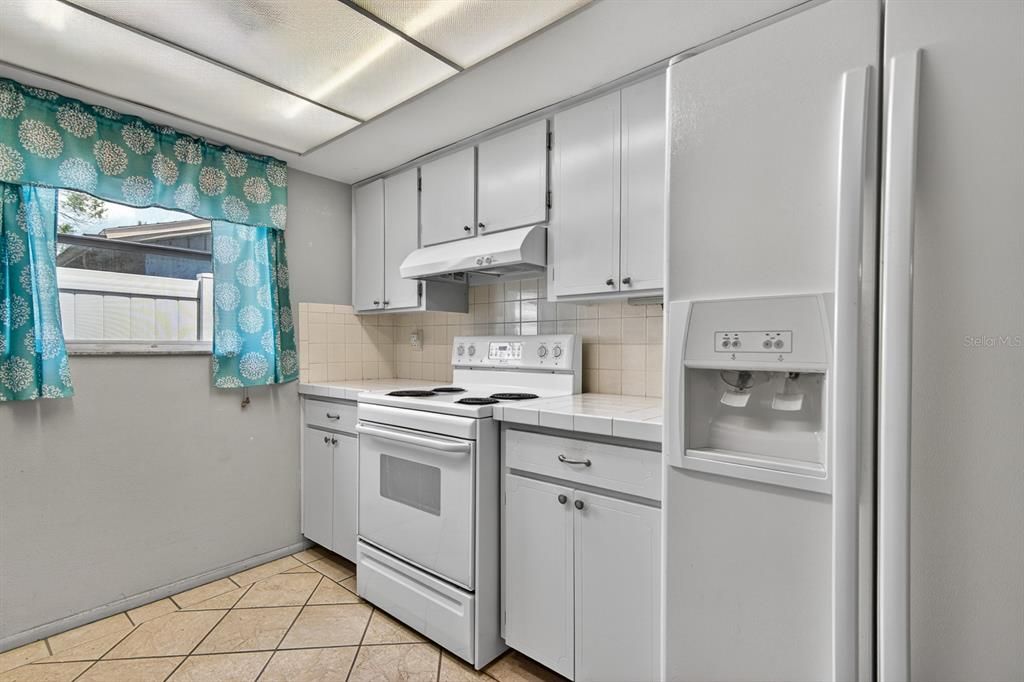 For Sale: $220,000 (3 beds, 2 baths, 1625 Square Feet)