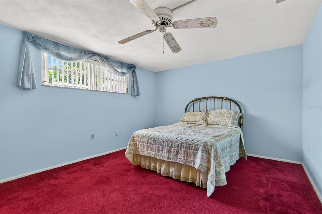 For Sale: $220,000 (3 beds, 2 baths, 1625 Square Feet)