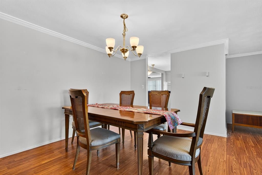 For Sale: $220,000 (3 beds, 2 baths, 1625 Square Feet)
