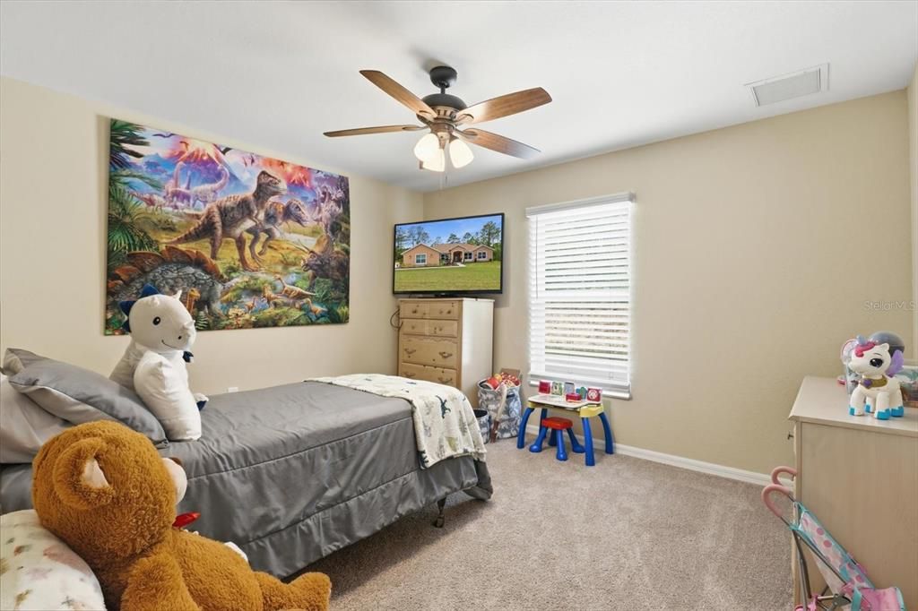 For Sale: $449,000 (3 beds, 2 baths, 1936 Square Feet)