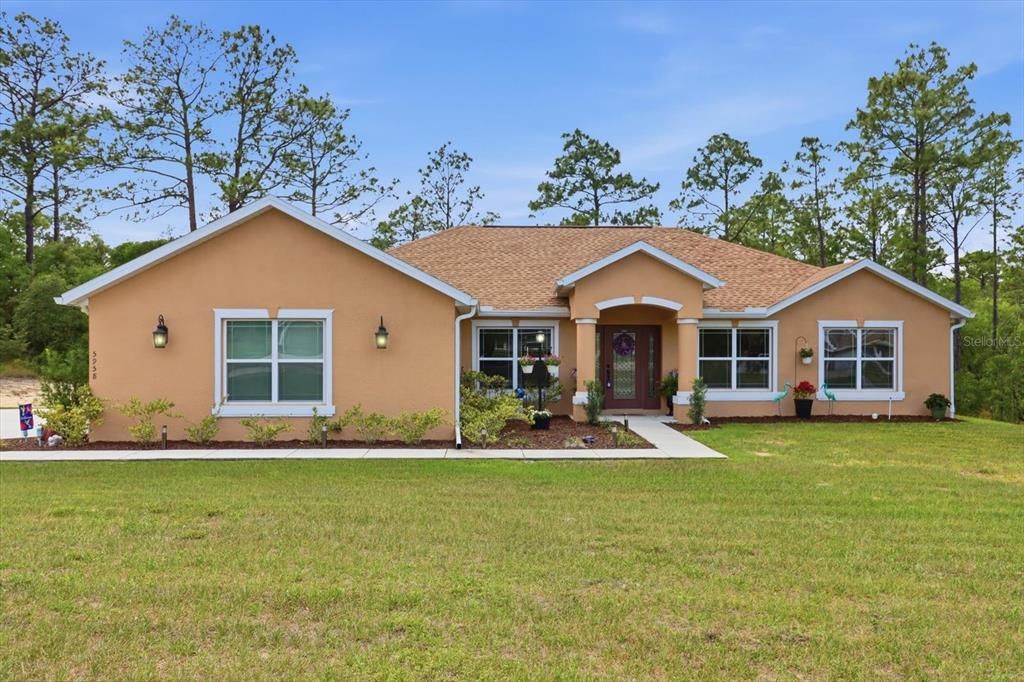 For Sale: $449,000 (3 beds, 2 baths, 1936 Square Feet)