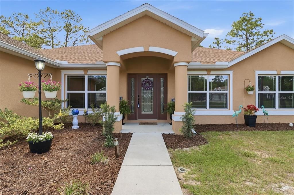 For Sale: $449,000 (3 beds, 2 baths, 1936 Square Feet)