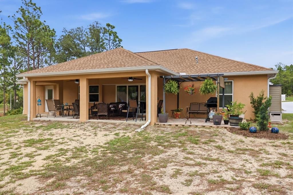 For Sale: $449,000 (3 beds, 2 baths, 1936 Square Feet)