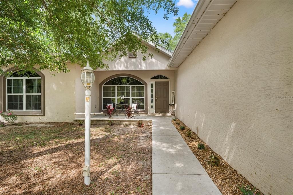 For Sale: $339,900 (3 beds, 2 baths, 1610 Square Feet)