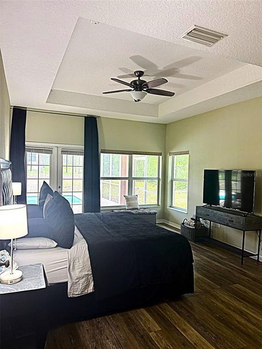 For Sale: $339,900 (3 beds, 2 baths, 1610 Square Feet)