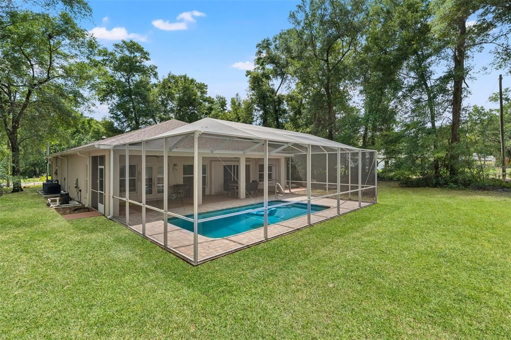 For Sale: $339,900 (3 beds, 2 baths, 1610 Square Feet)