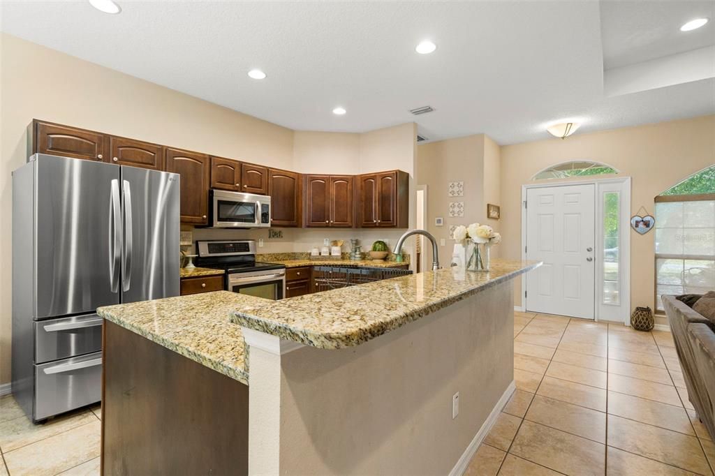 For Sale: $339,900 (3 beds, 2 baths, 1610 Square Feet)