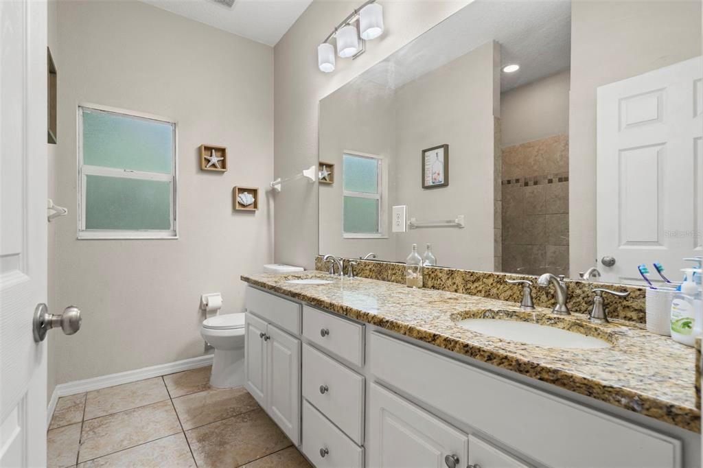 For Sale: $339,900 (3 beds, 2 baths, 1610 Square Feet)