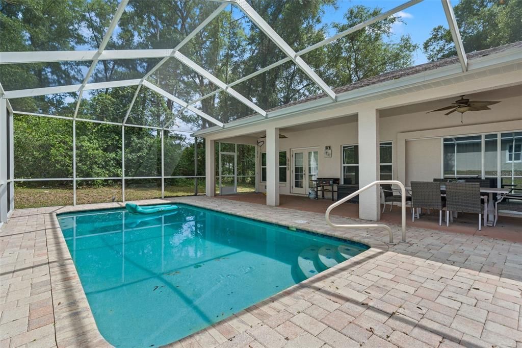 For Sale: $339,900 (3 beds, 2 baths, 1610 Square Feet)