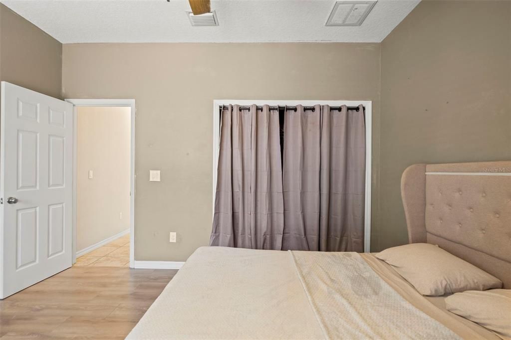 For Sale: $339,900 (3 beds, 2 baths, 1610 Square Feet)