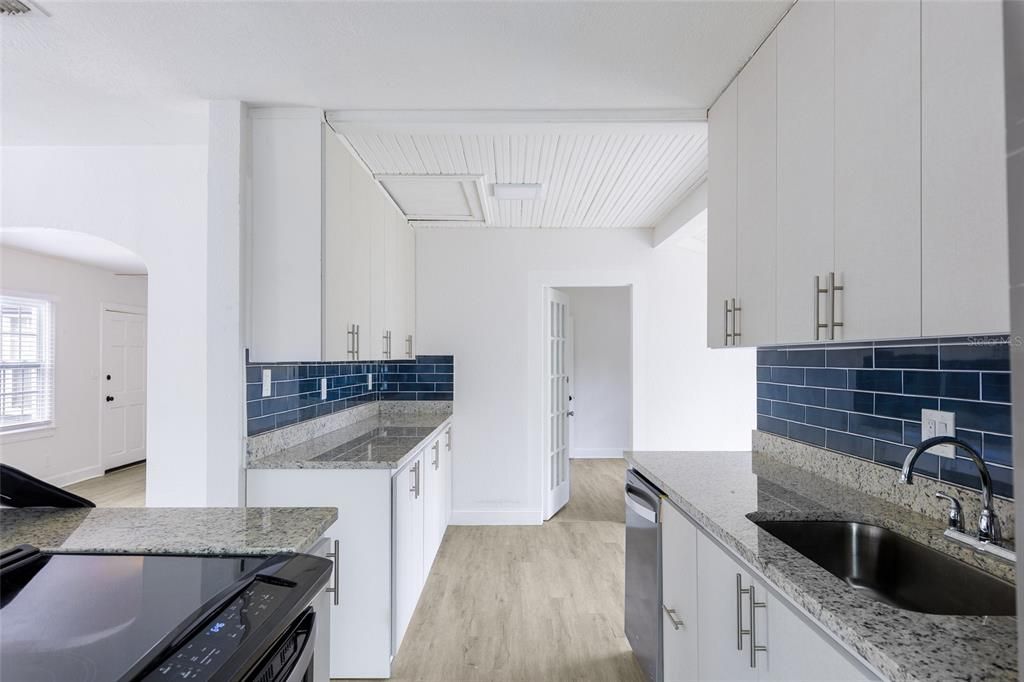 For Rent: $2,800 (3 beds, 2 baths, 1440 Square Feet)