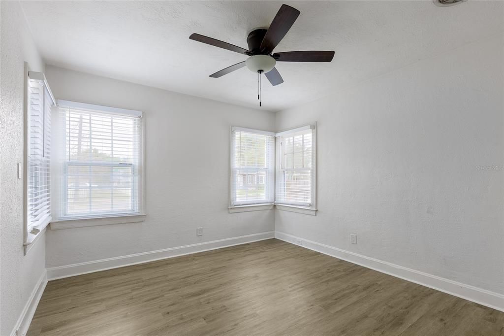 For Rent: $2,800 (3 beds, 2 baths, 1440 Square Feet)