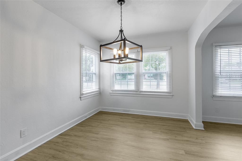 For Rent: $2,800 (3 beds, 2 baths, 1440 Square Feet)