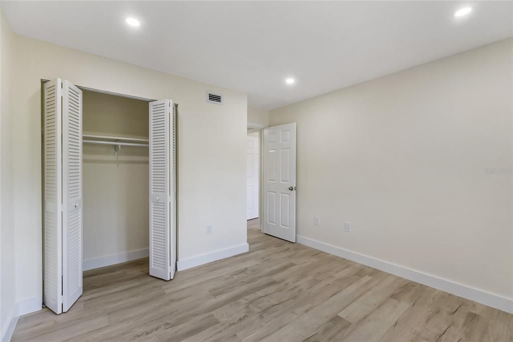 En Venta: $195,000 (2 camas, 2 baños, 964 Pies cuadrados)