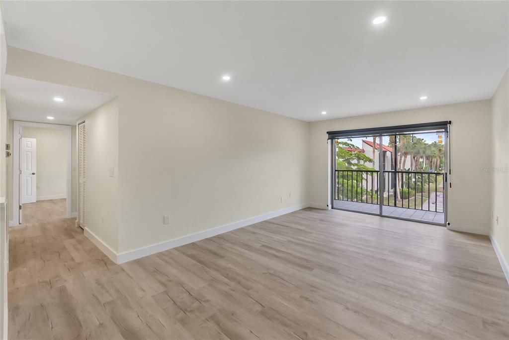 En Venta: $195,000 (2 camas, 2 baños, 964 Pies cuadrados)