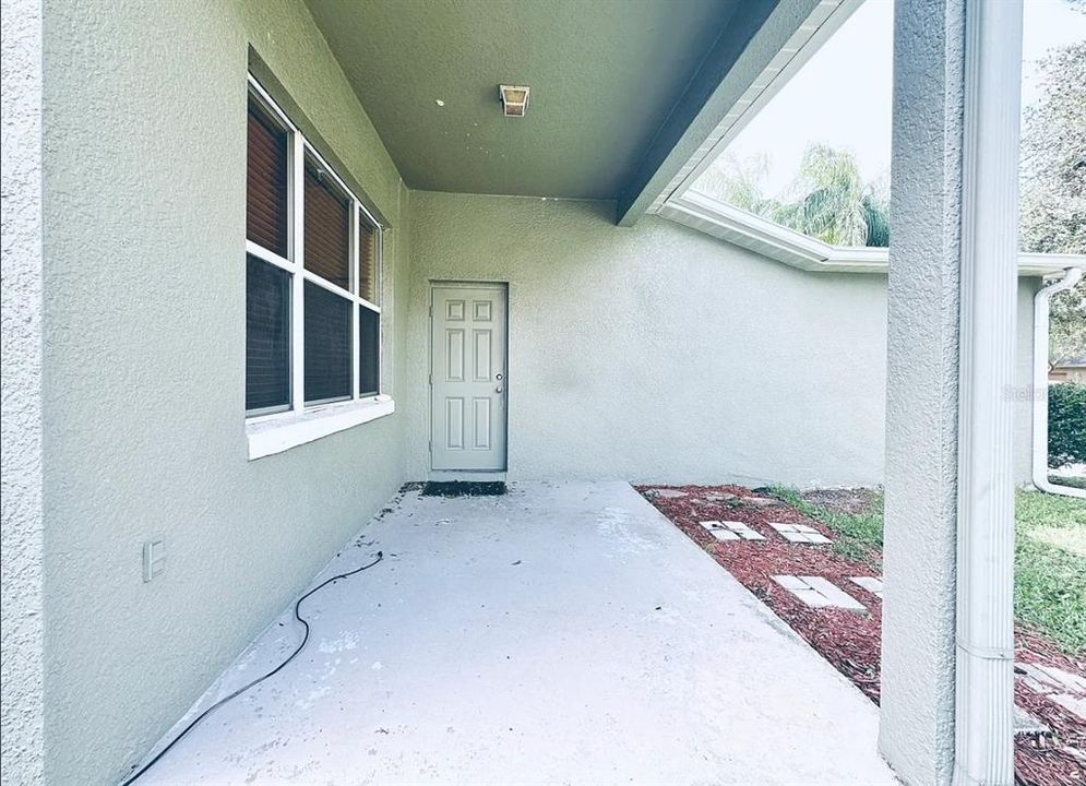 For Rent: $3,200 (4 beds, 3 baths, 2804 Square Feet)