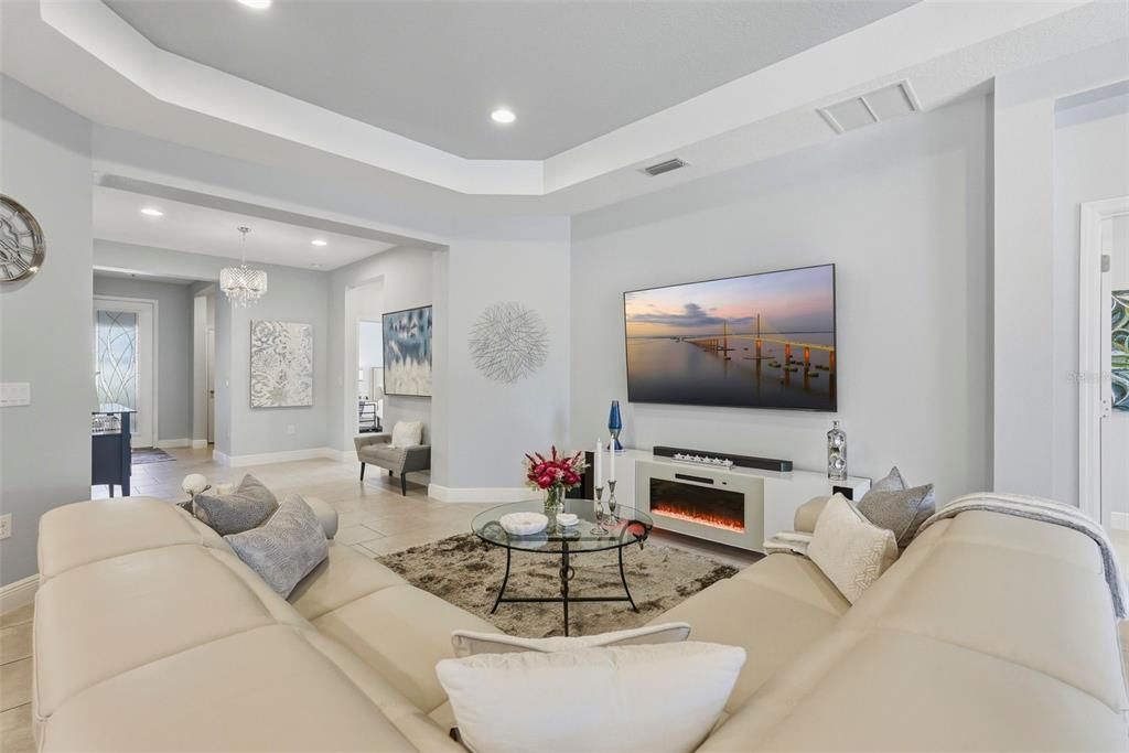 Activo con contrato: $579,000 (3 camas, 2 baños, 2222 Pies cuadrados)