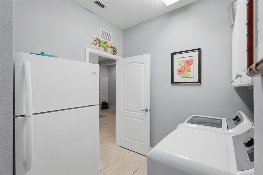 Activo con contrato: $579,000 (3 camas, 2 baños, 2222 Pies cuadrados)