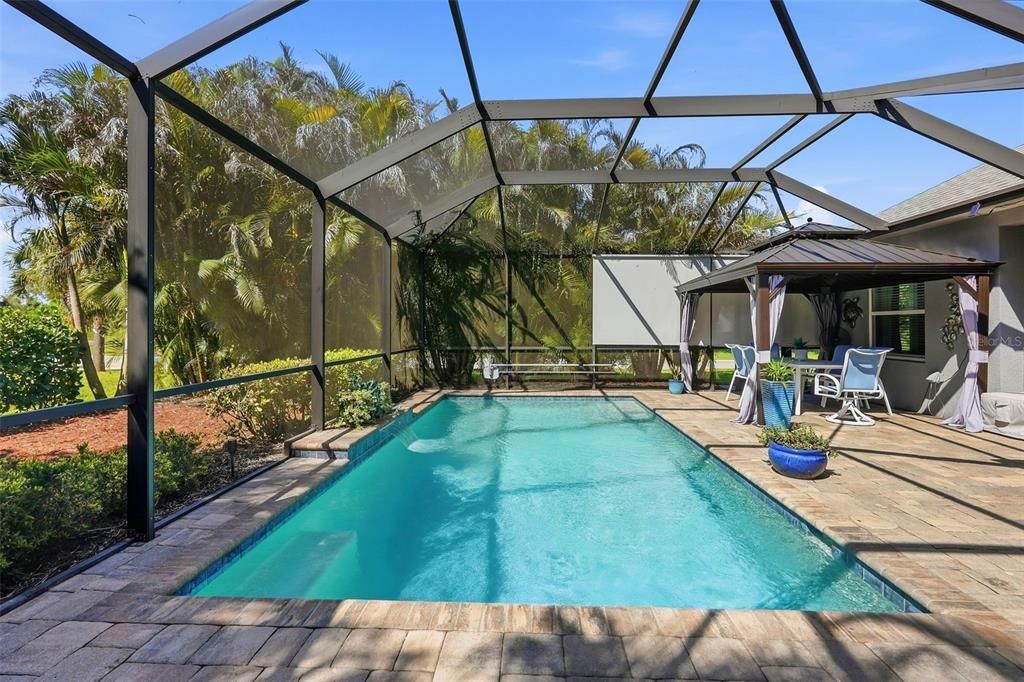 Activo con contrato: $579,000 (3 camas, 2 baños, 2222 Pies cuadrados)