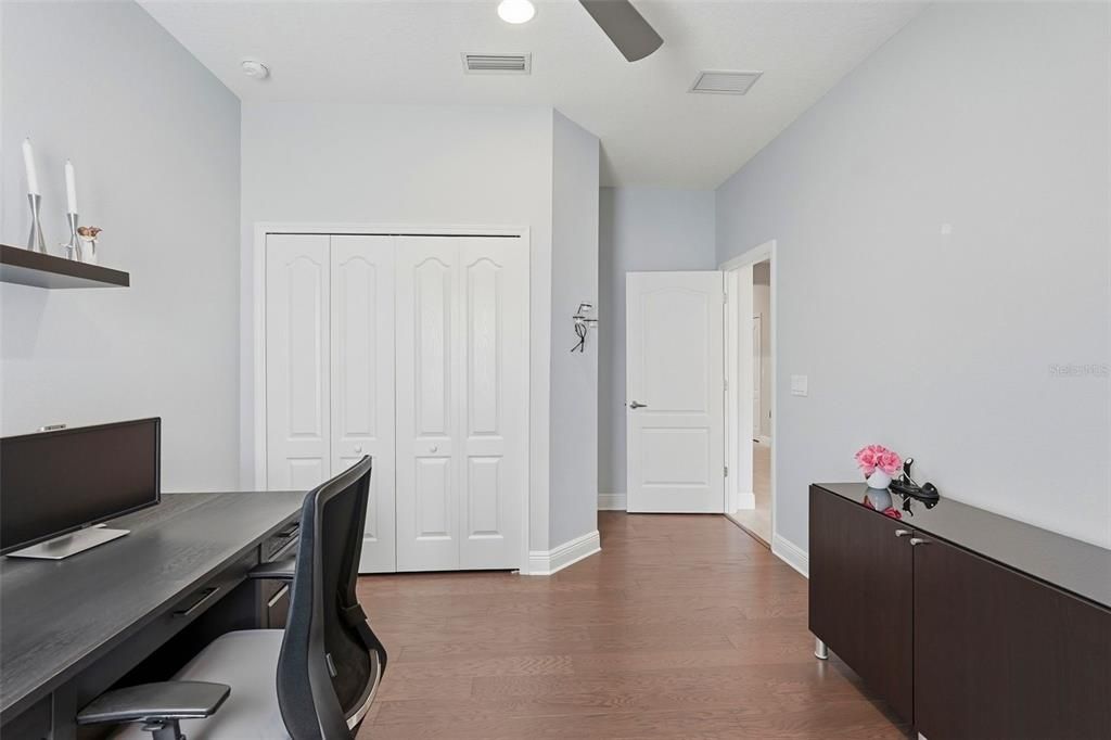 Activo con contrato: $579,000 (3 camas, 2 baños, 2222 Pies cuadrados)