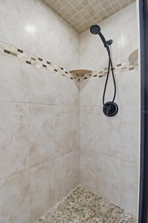 En Venta: $230,000 (2 camas, 2 baños, 1222 Pies cuadrados)