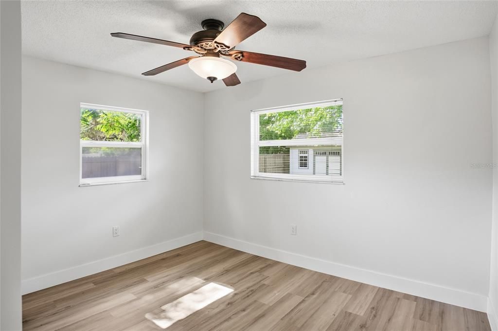 Active With Contract: $249,000 (3 beds, 2 baths, 1696 Square Feet)