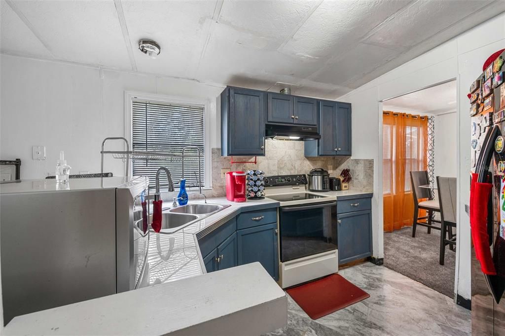 For Sale: $175,000 (3 beds, 2 baths, 1358 Square Feet)