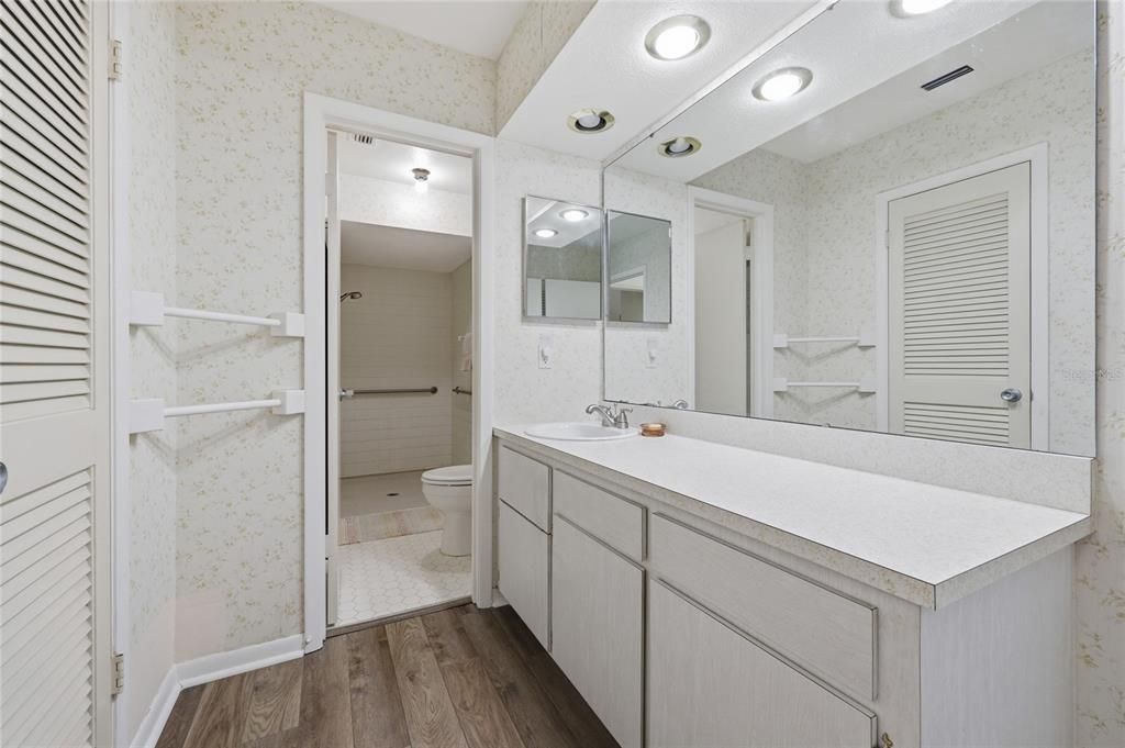 На продажу: $575,000 (4 спален, 2 ванн, 3021 Квадратных фут)