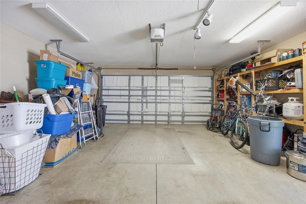 En Venta: $349,999 (3 camas, 2 baños, 1924 Pies cuadrados)