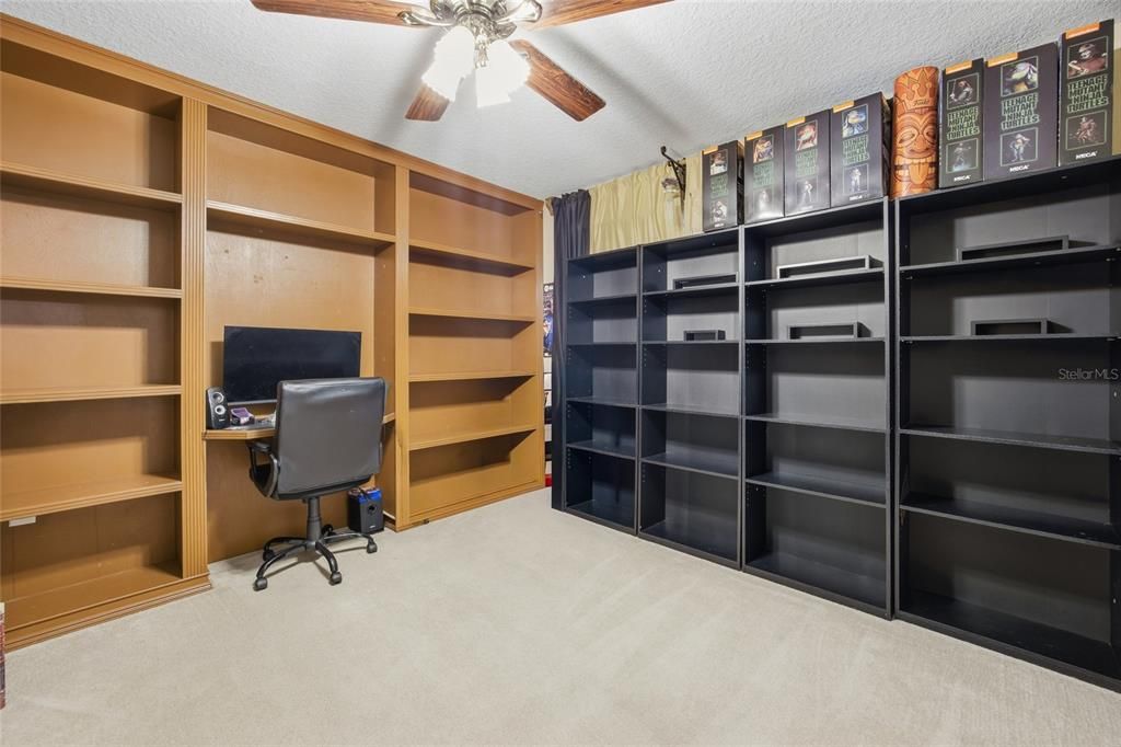 En Venta: $349,999 (3 camas, 2 baños, 1924 Pies cuadrados)