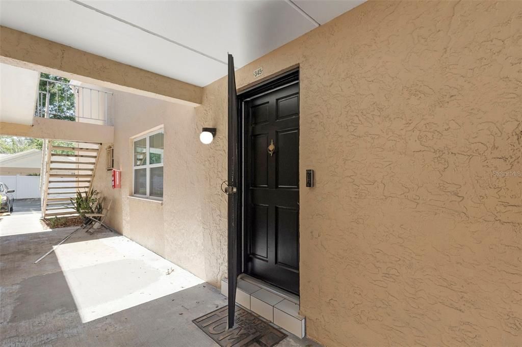 For Sale: $195,000 (3 beds, 2 baths, 1176 Square Feet)