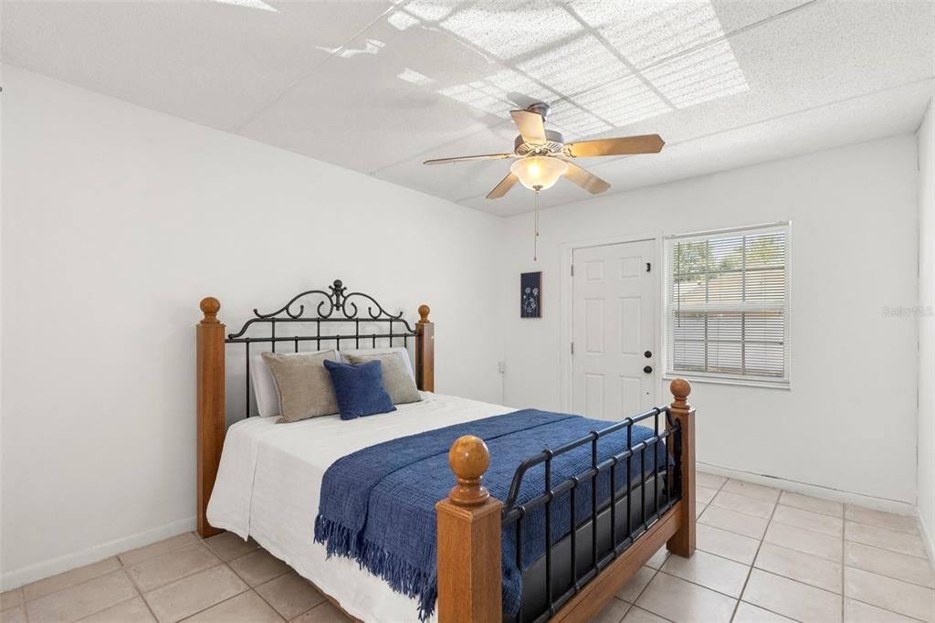 For Sale: $195,000 (3 beds, 2 baths, 1176 Square Feet)