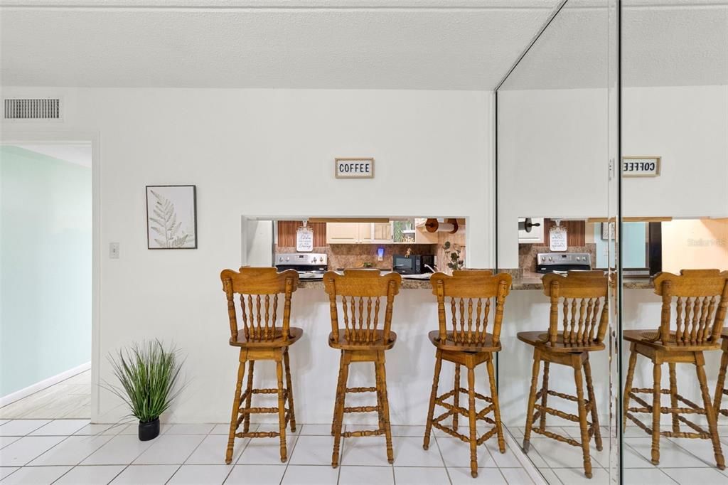 For Sale: $195,000 (3 beds, 2 baths, 1176 Square Feet)