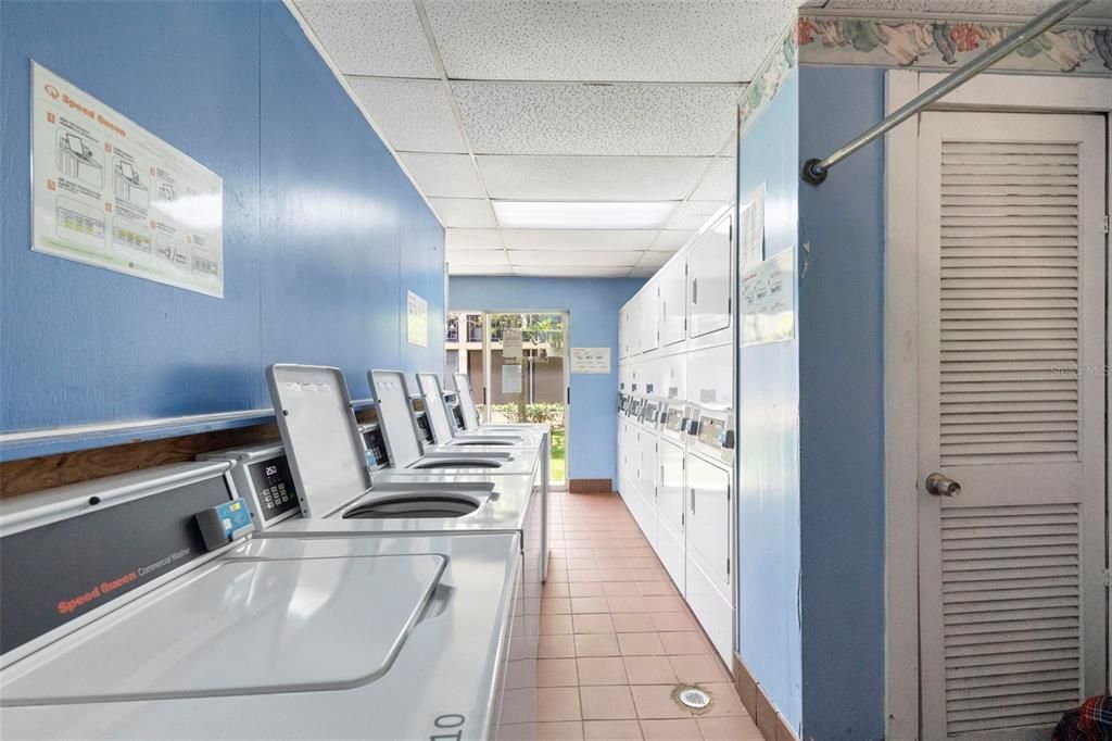 For Sale: $195,000 (3 beds, 2 baths, 1176 Square Feet)