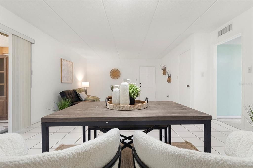 For Sale: $195,000 (3 beds, 2 baths, 1176 Square Feet)