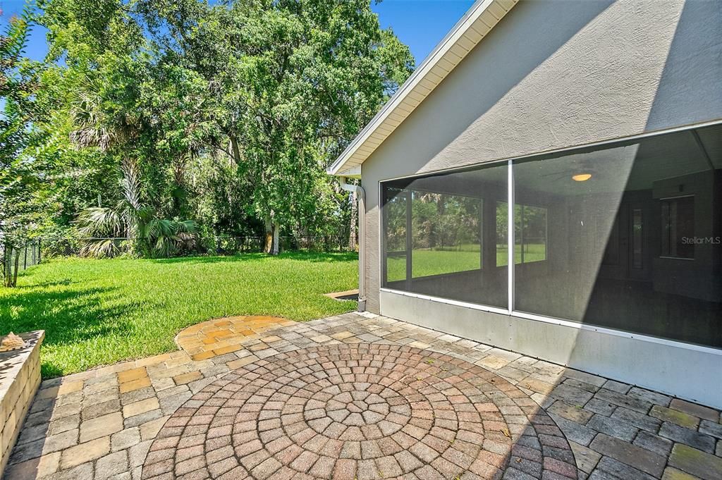For Sale: $375,000 (3 beds, 2 baths, 2046 Square Feet)