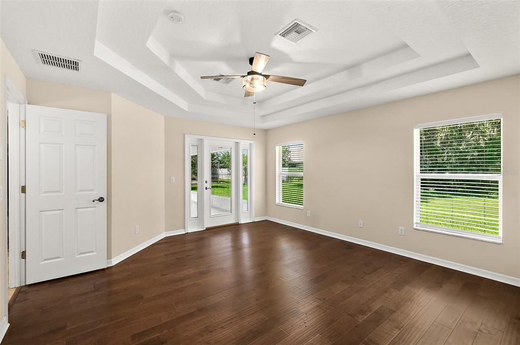 For Sale: $375,000 (3 beds, 2 baths, 2046 Square Feet)