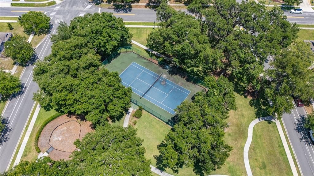 For Rent: $1,950 (3 beds, 2 baths, 1708 Square Feet)