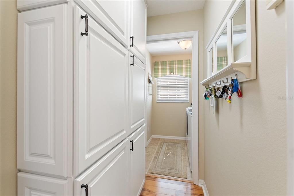For Sale: $335,000 (2 beds, 2 baths, 1799 Square Feet)