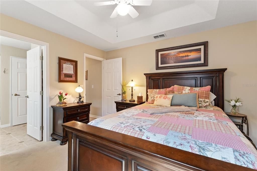 For Sale: $335,000 (2 beds, 2 baths, 1799 Square Feet)