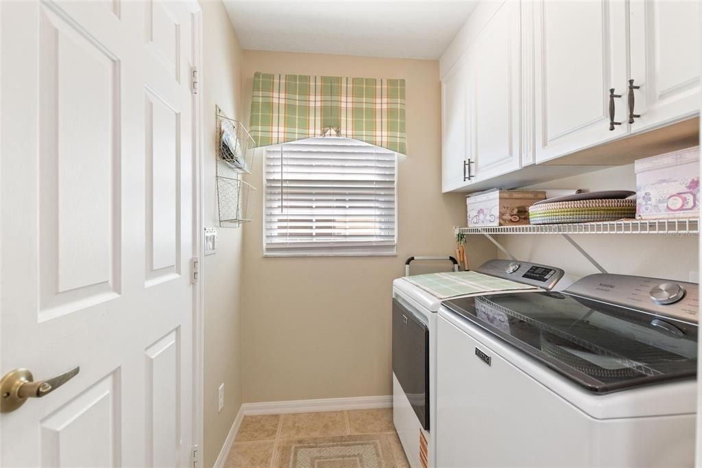 For Sale: $335,000 (2 beds, 2 baths, 1799 Square Feet)